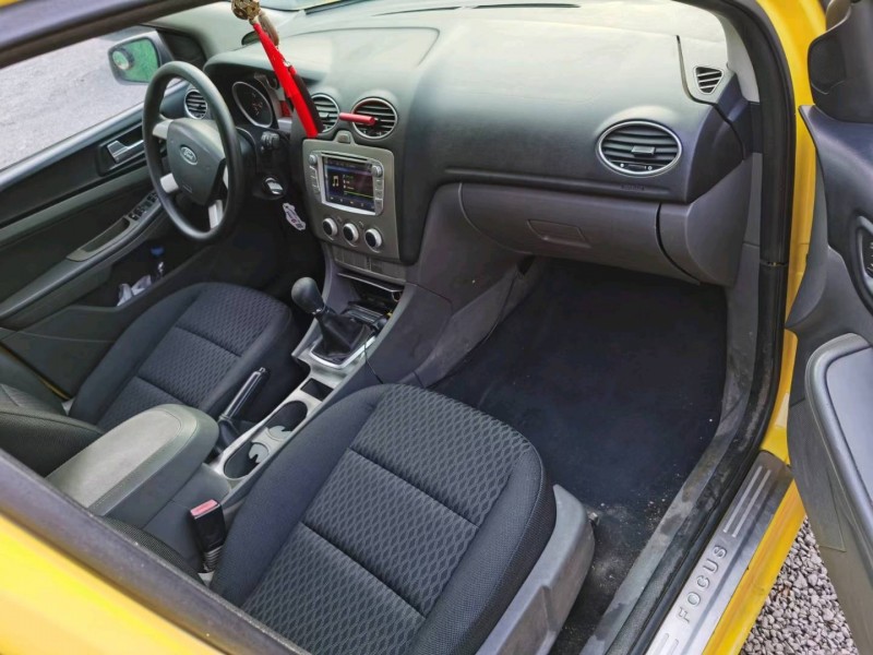 邢台13年福特福克斯7