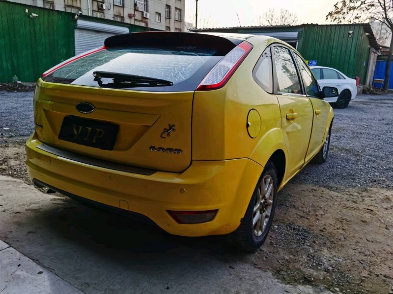 邢台13年福特福克斯8