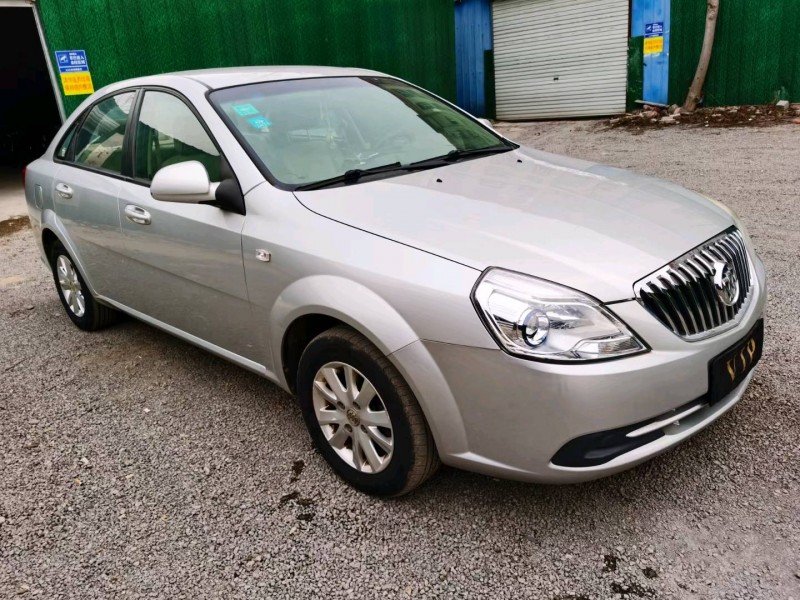 邢台15年别克凯越2