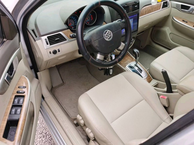 邢台15年别克凯越4