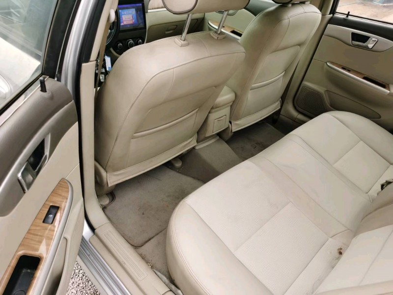 邢台15年别克凯越5