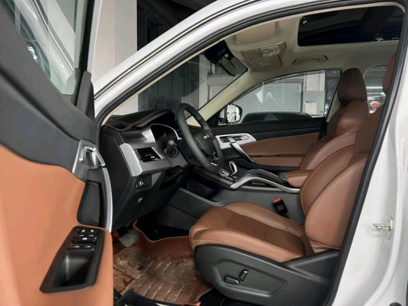 东莞21年吉利博越8