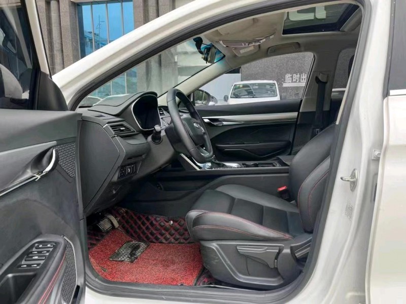 东莞20年吉利缤瑞7