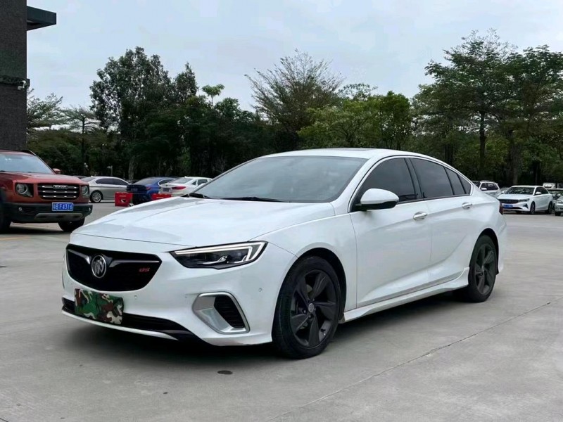 东莞19年别克君威3