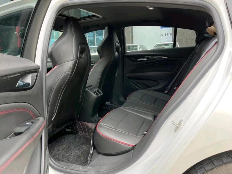 东莞19年别克君威6