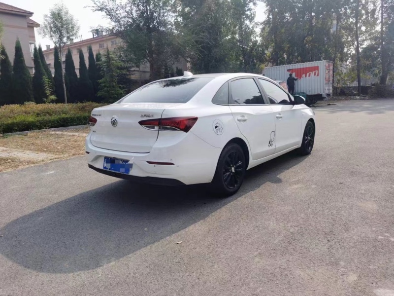 北京19年别克英朗9