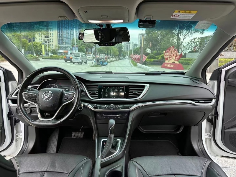 北京19年别克英朗2