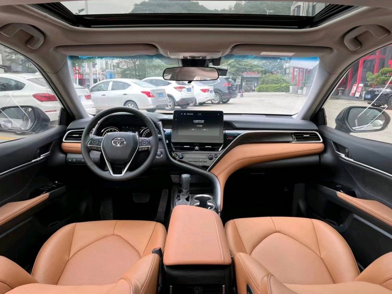 东莞21年丰田凯美瑞5