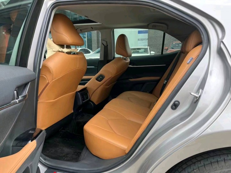 东莞21年丰田凯美瑞6