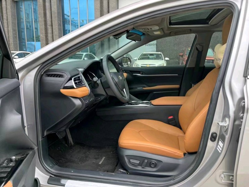 东莞21年丰田凯美瑞7