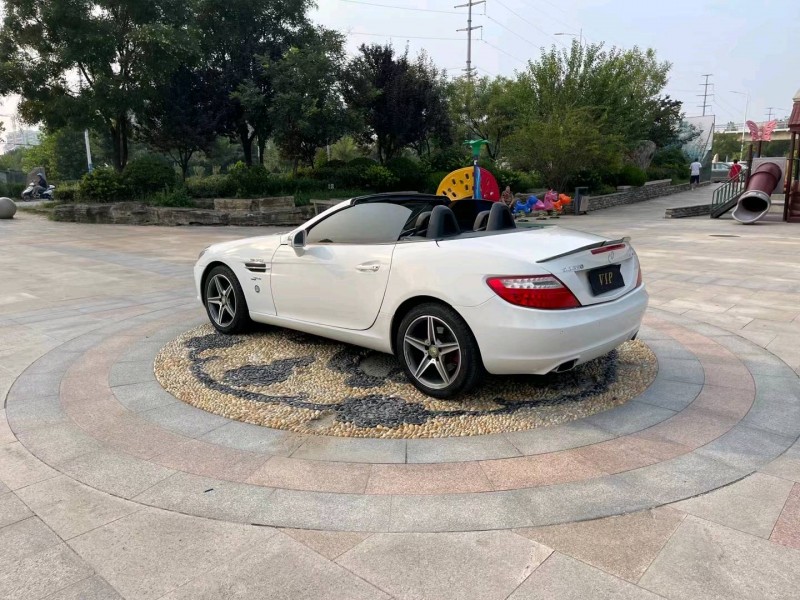 青岛13年奔驰SLK3