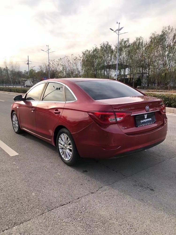 枣庄17年别克英朗2