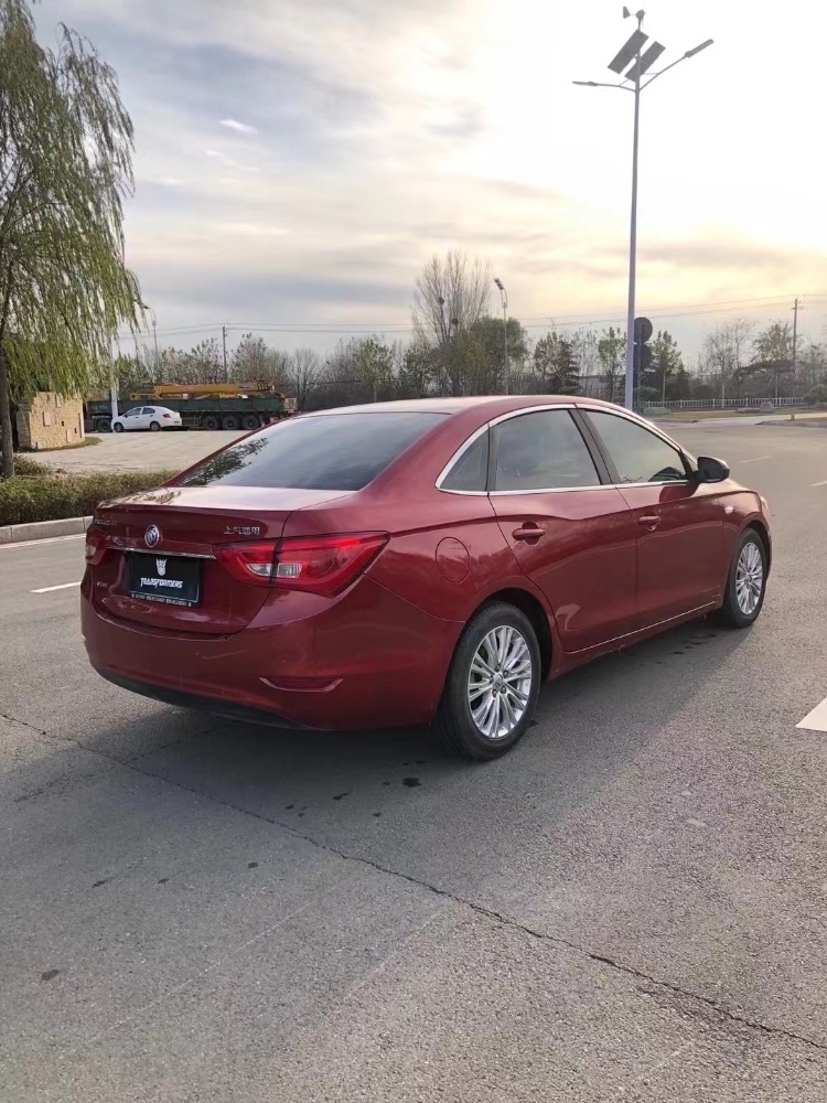 枣庄17年别克英朗7