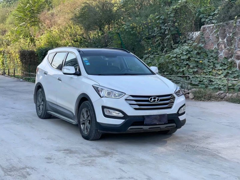 北京16年现代新胜达1