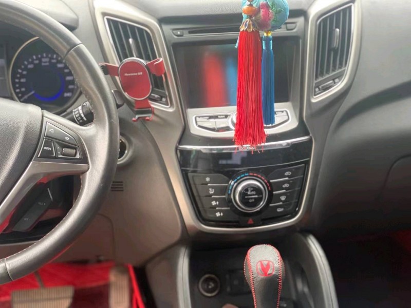 北京16年长安汽车CS2