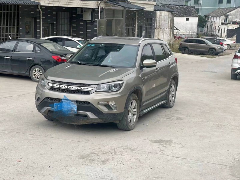 北京16年长安汽车CS1