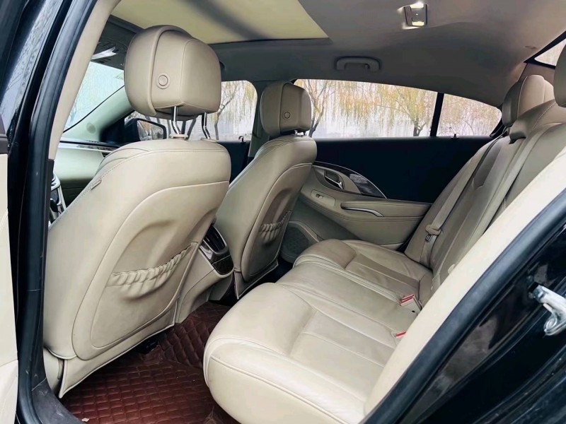 聊城15年别克君越6