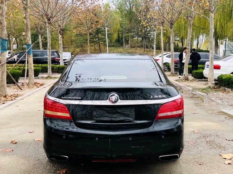 聊城15年别克君越1