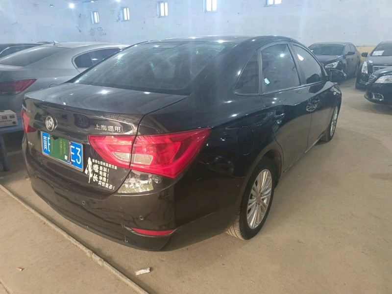 保定16年别克英朗8