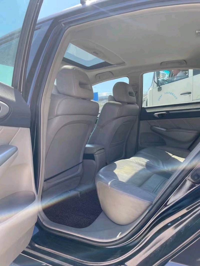 广州11年本田思域5