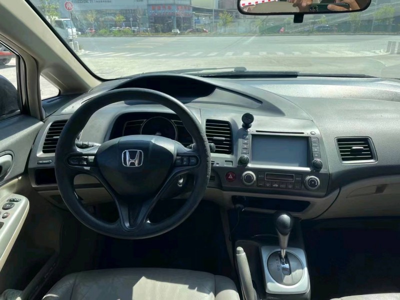 广州11年本田思域6