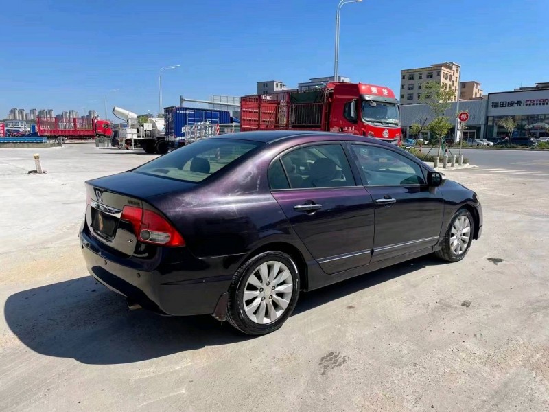 广州11年本田思域7