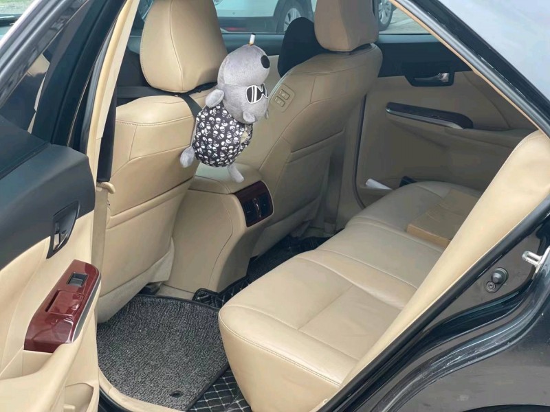 北京13年丰田凯美瑞7