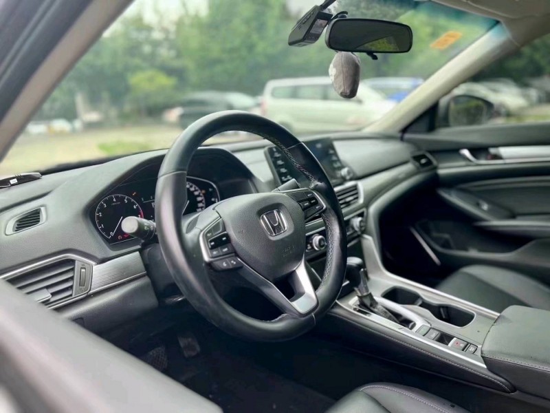珠海21年本田雅阁6