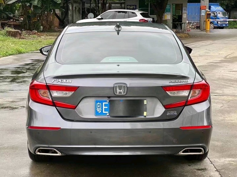 珠海21年本田雅阁7