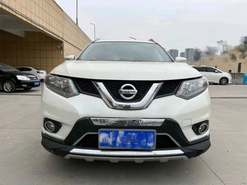宜昌16年日產奇駿1