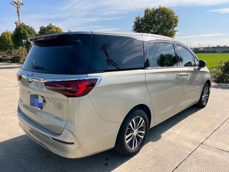 盐城21年别克GL84