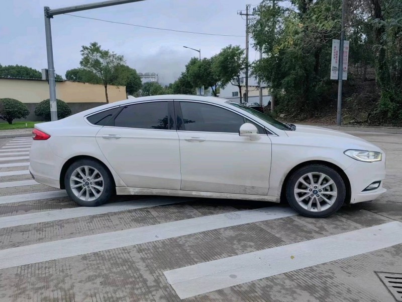 嘉兴17年福特福睿斯7