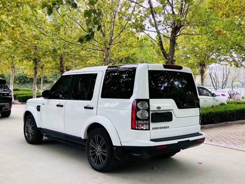 聊城16年路虎发现8