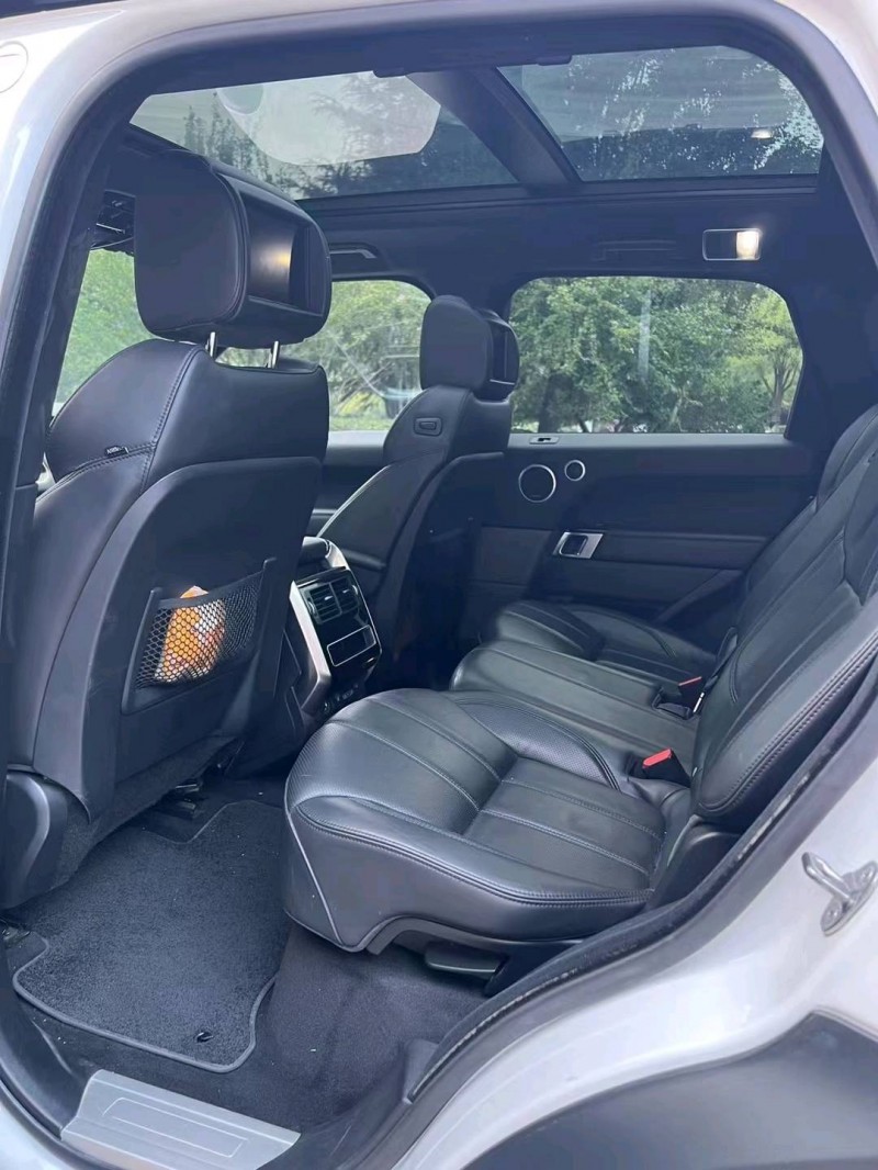 邢台17年路虎揽胜运动7