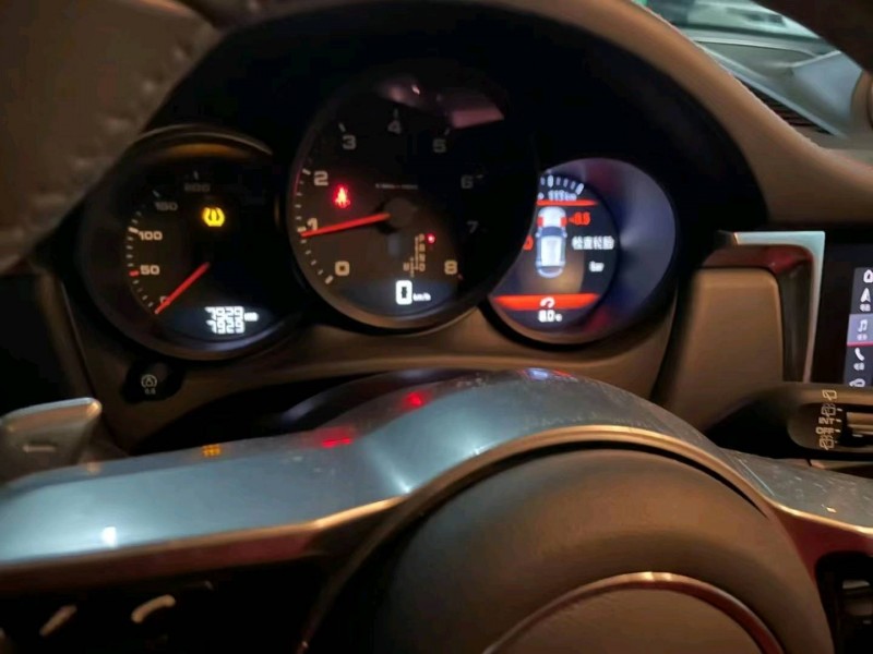 邢台20年保时捷Macan4