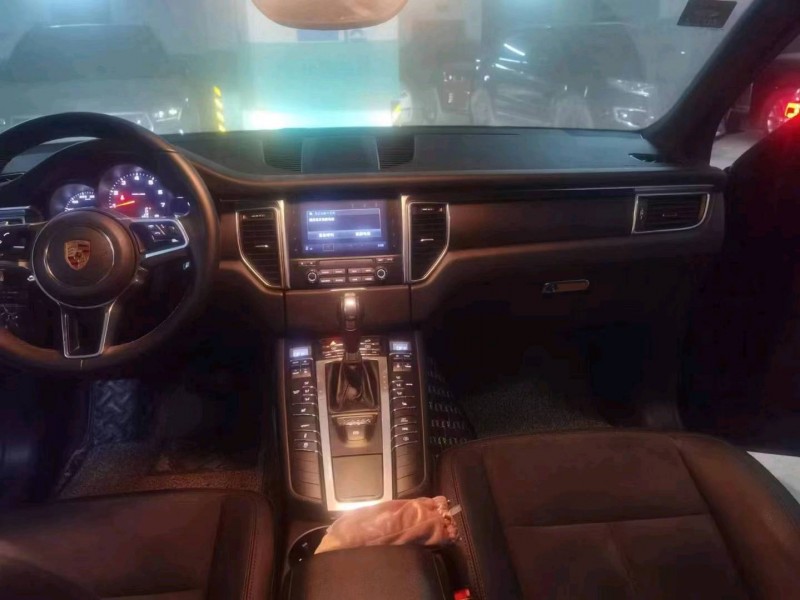 邯郸18年保时捷Macan7