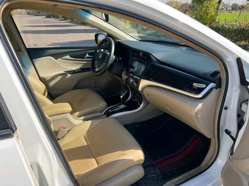 盐城14年本田凌派9