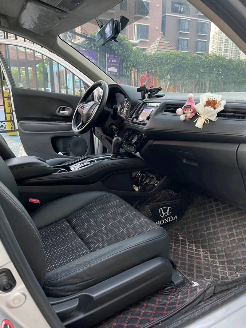 珠海16年本田缤智6
