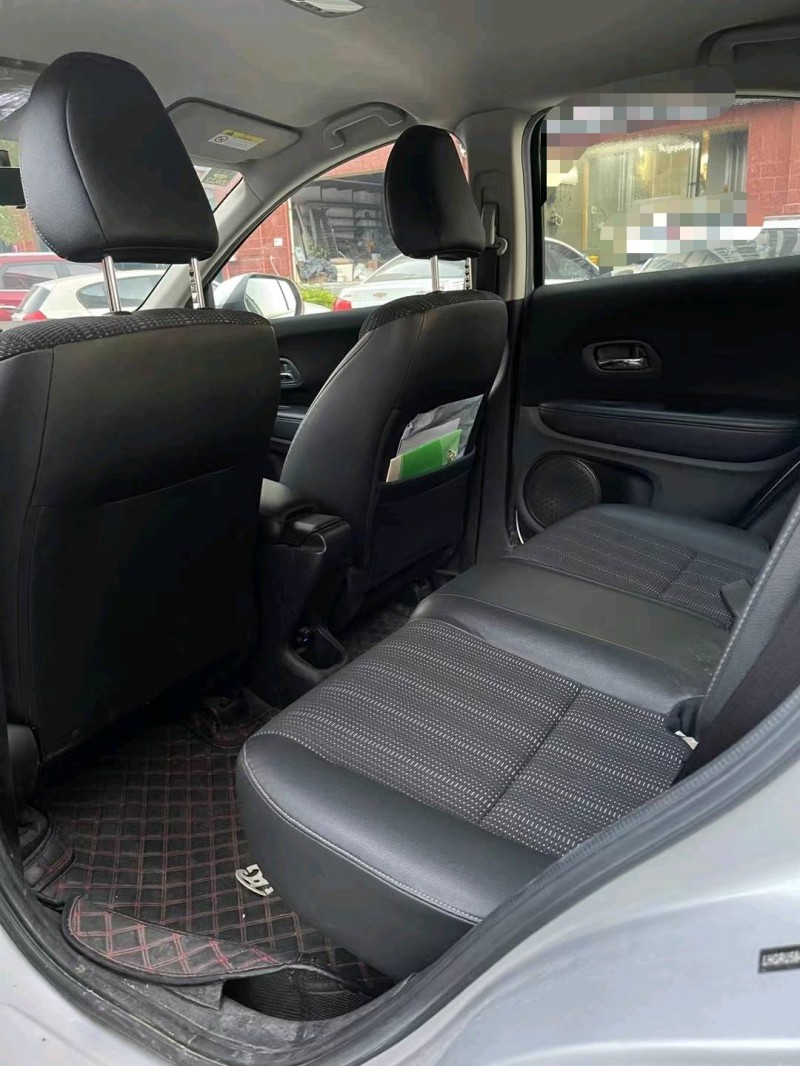 珠海16年本田缤智7