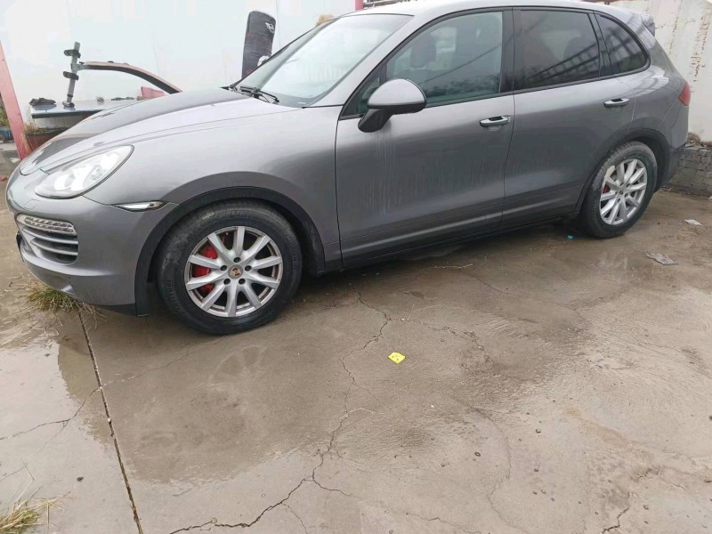 邯郸11年保时捷卡宴8