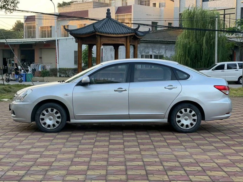 汕頭14年日產軒逸7
