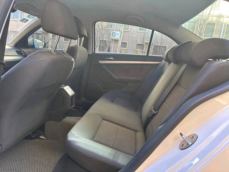 邯郸18年大众朗逸5