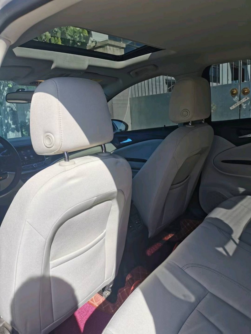 保定20年别克威朗6