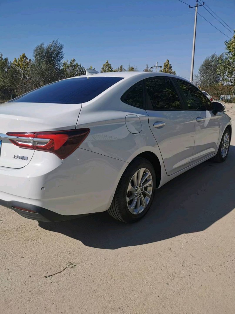 保定20年别克威朗8