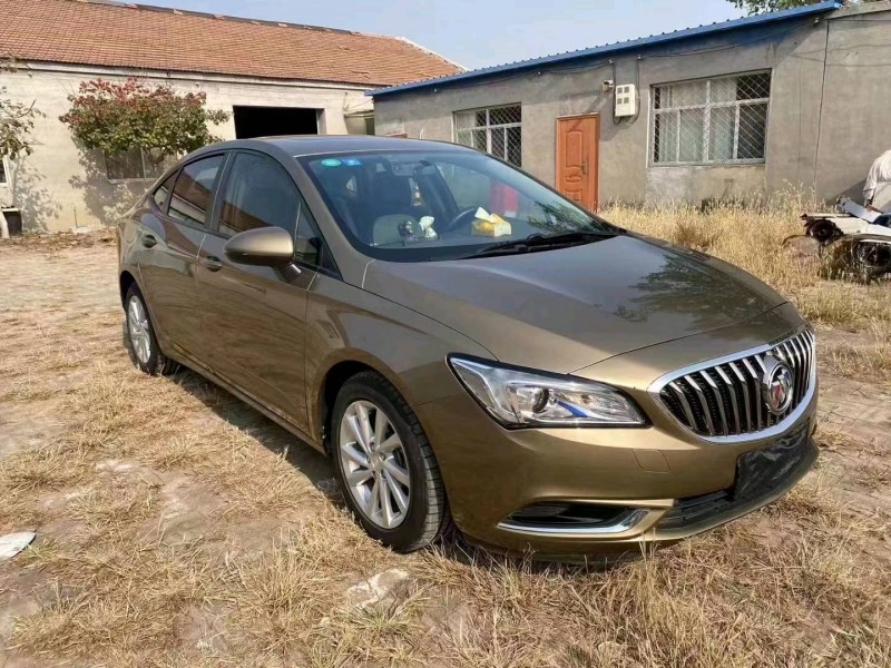 石家庄15年别克威朗3