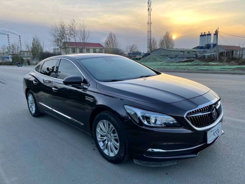 枣庄17年别克君越2