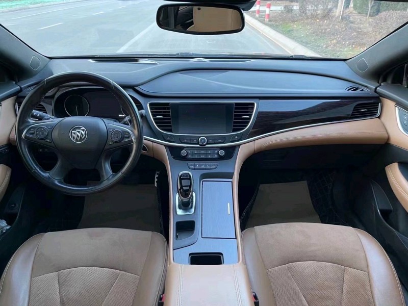 枣庄17年别克君越4