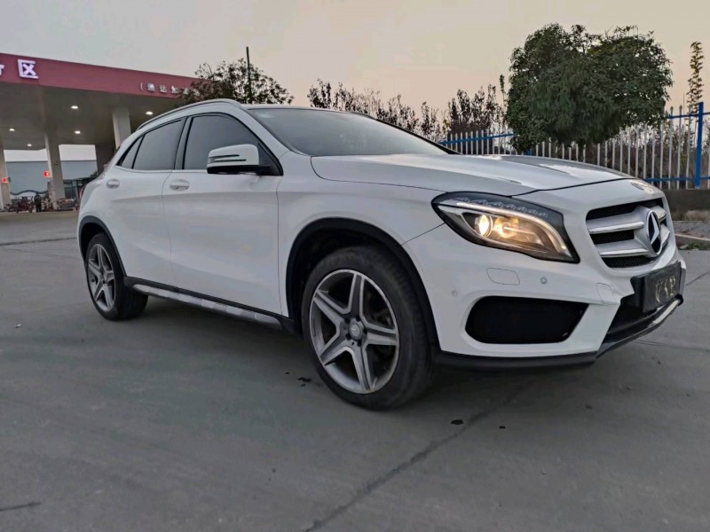 徐州16年奔驰GLA2