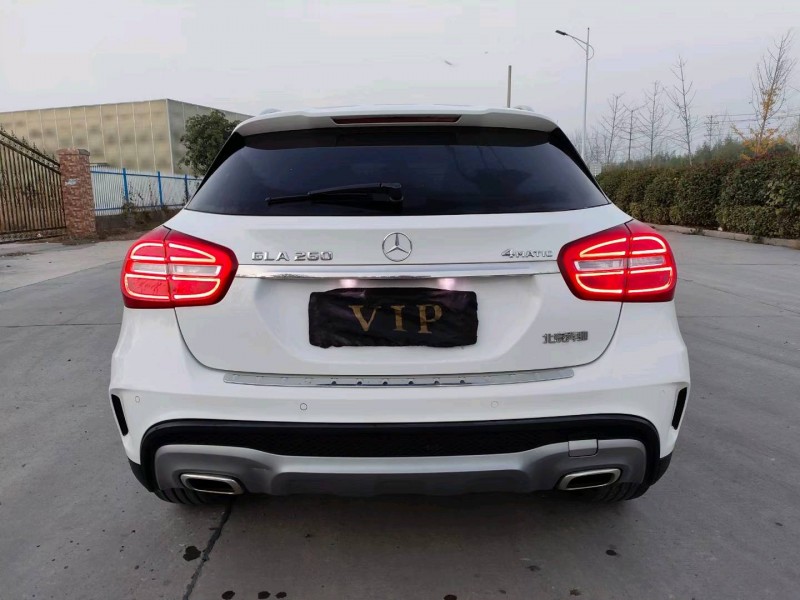 徐州16年奔驰GLA4