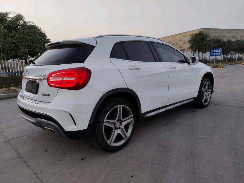 徐州16年奔驰GLA6